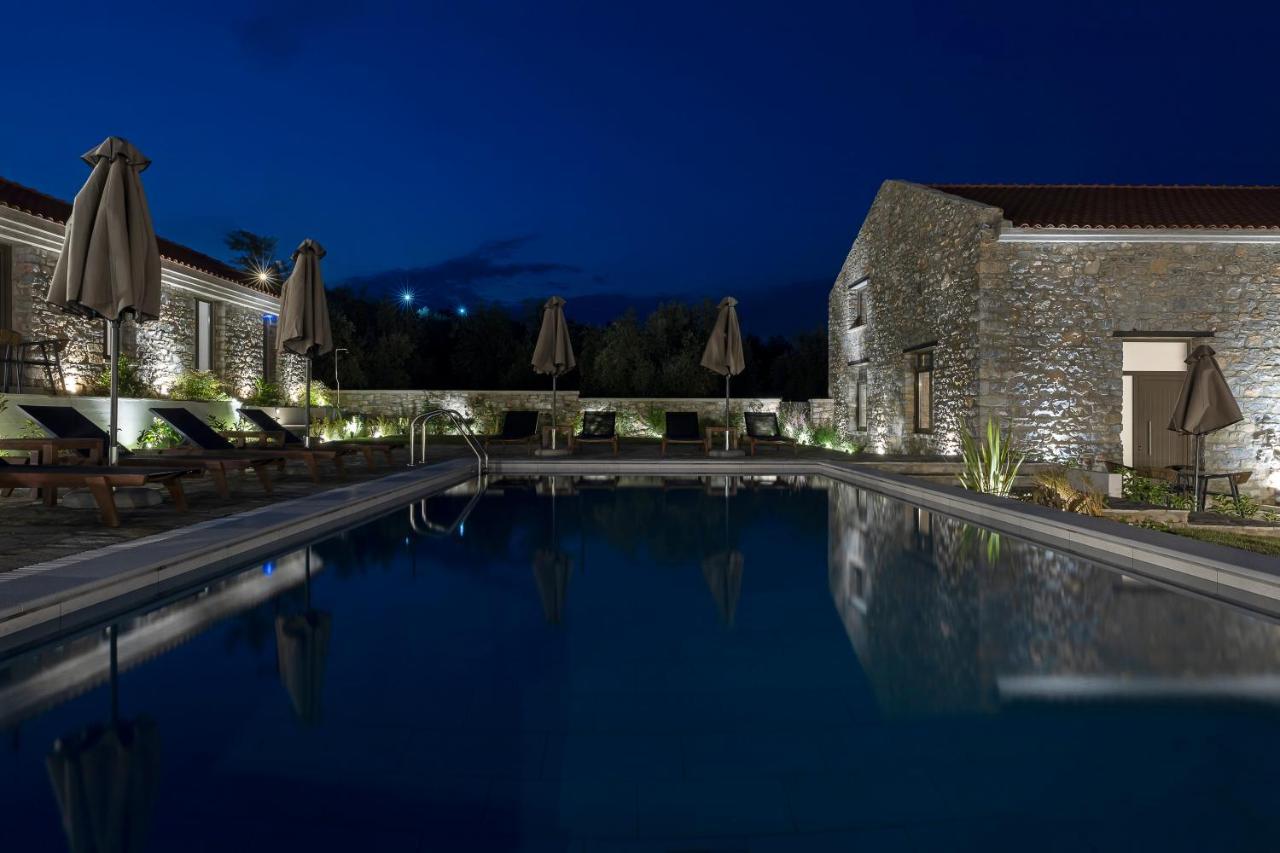 Lichnos Luxury Suites Sourpi エクステリア 写真