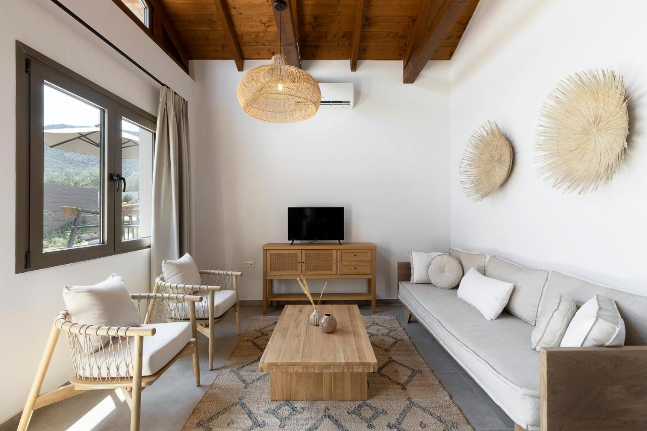 Lichnos Luxury Suites Sourpi エクステリア 写真