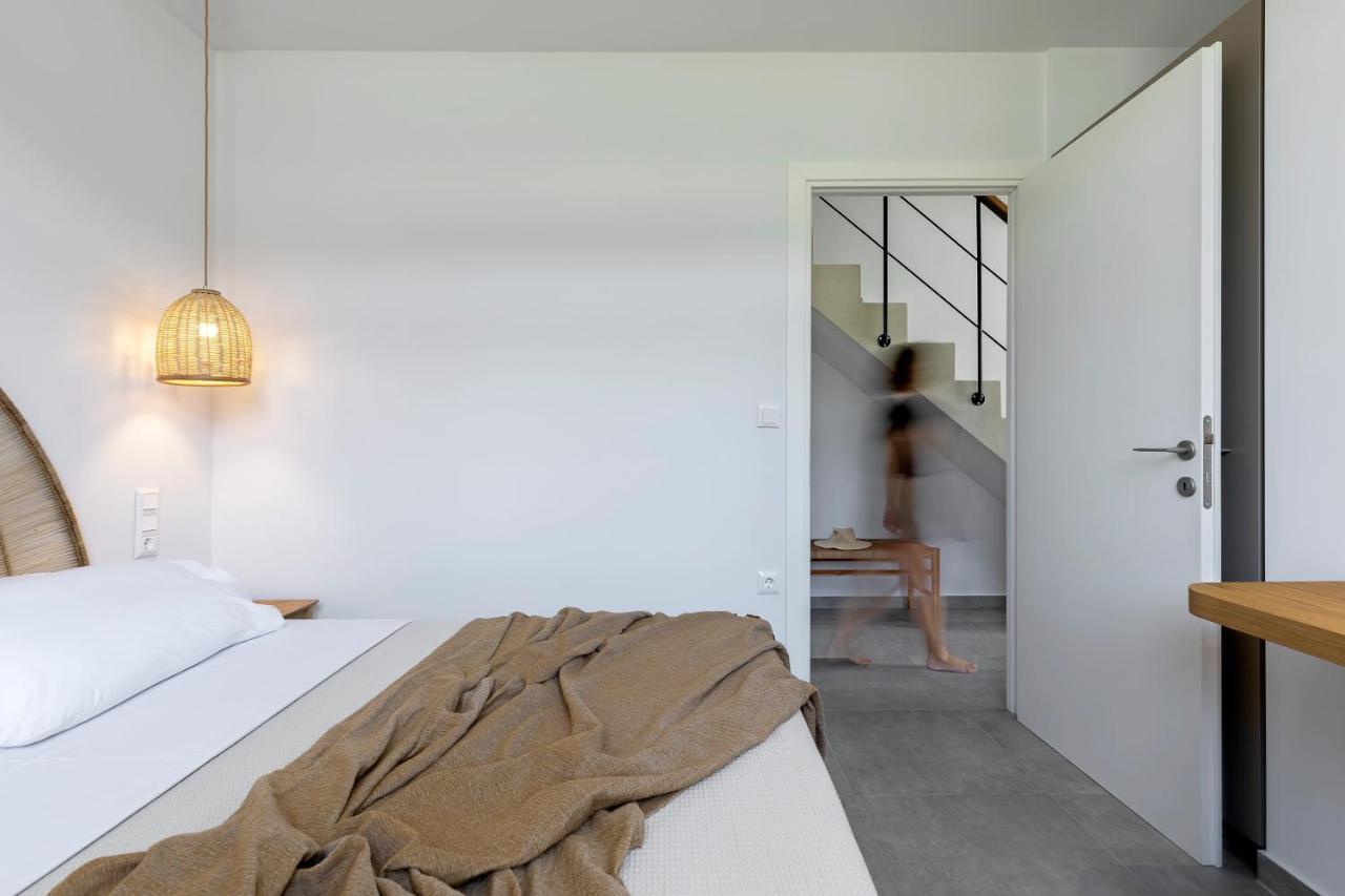 Lichnos Luxury Suites Sourpi エクステリア 写真
