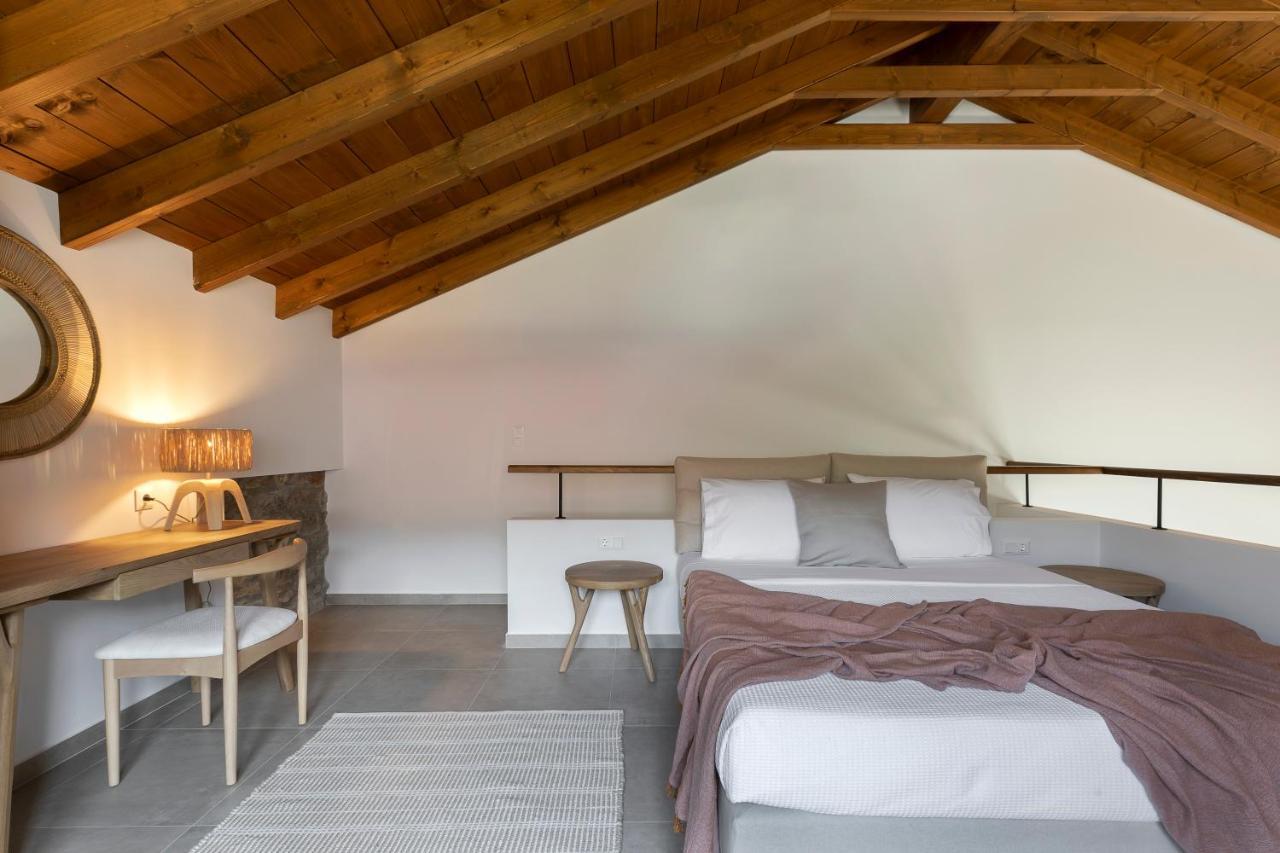 Lichnos Luxury Suites Sourpi エクステリア 写真