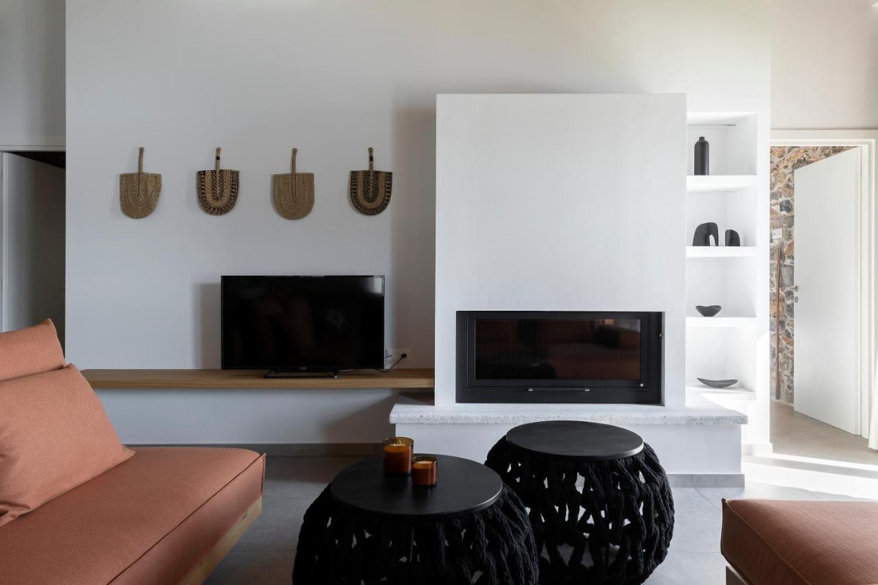 Lichnos Luxury Suites Sourpi エクステリア 写真