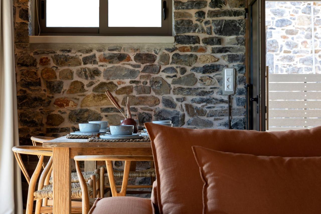 Lichnos Luxury Suites Sourpi エクステリア 写真