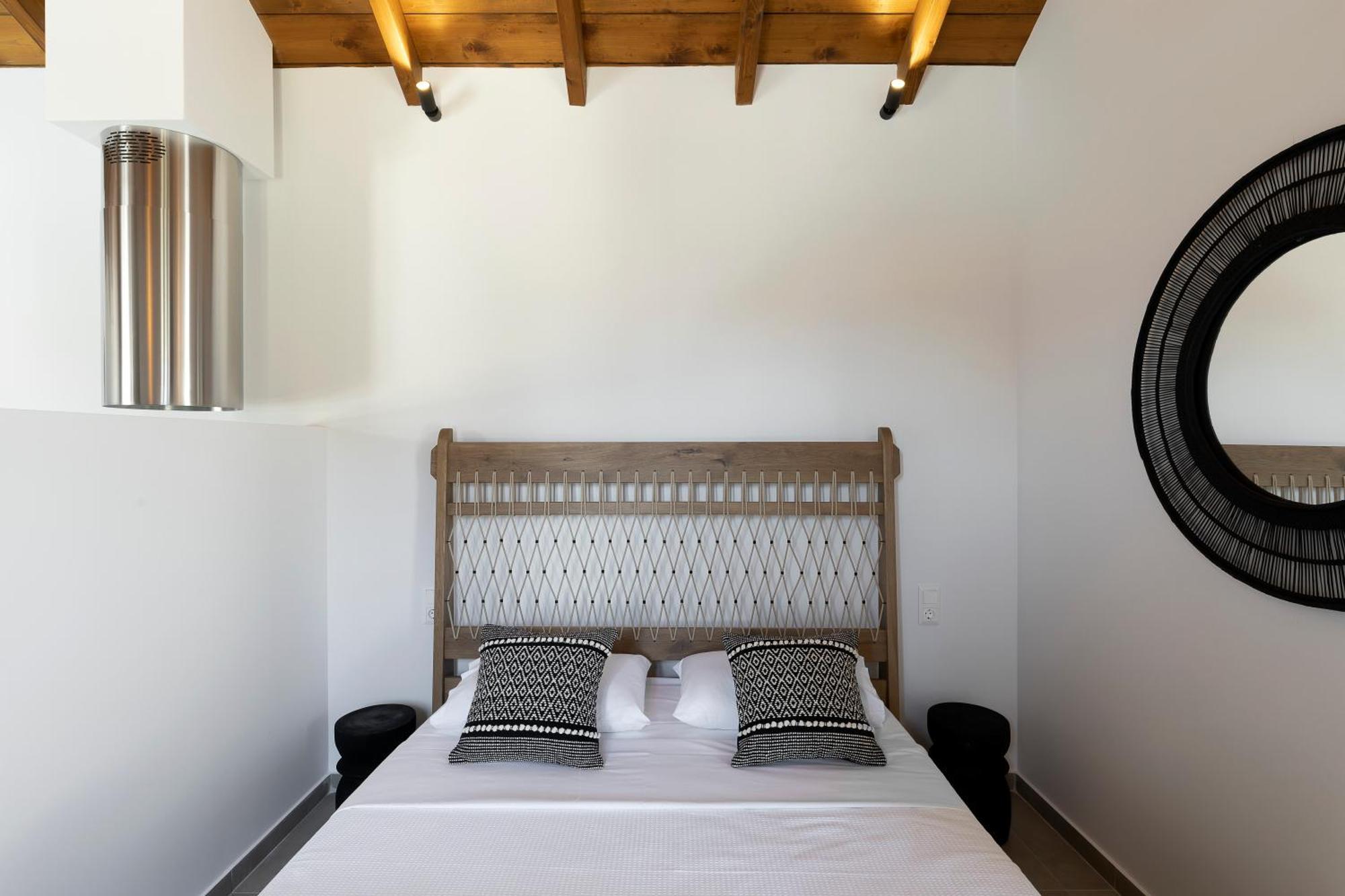 Lichnos Luxury Suites Sourpi エクステリア 写真